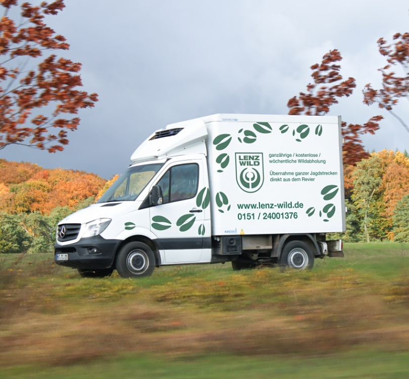 Wildabholung und Wildtransport erfolgt mit einem modernen Fuhrpark und innovativer Ladetechnik Kühltransport der Lenz Wild GmbH
