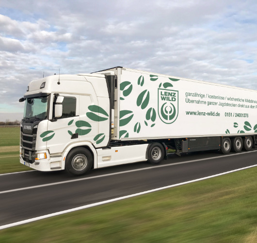 Logistik für den Wildhandel in Ihrer Nähe Wildtransporter des Wildhandels Lenz Wild